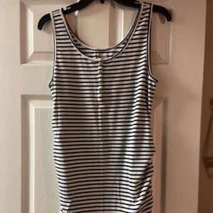 Maternity Old Navy tank top. Size XL